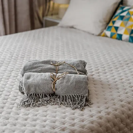 Tranquil Sunny With Private Rooftop דירה *