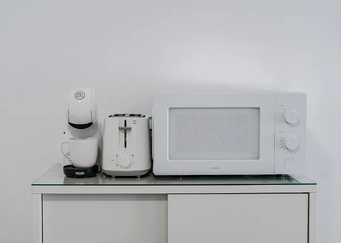 Διαμέρισμα Tranquil Sunny With Private Rooftop *