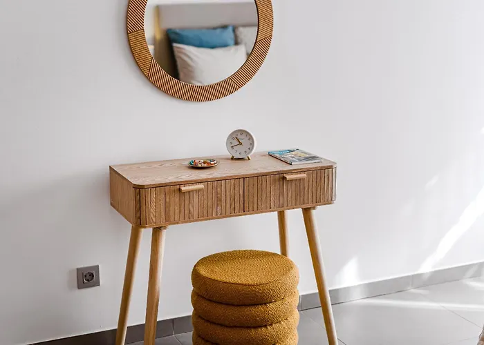 公寓 Tranquil Sunny With Private Rooftop *